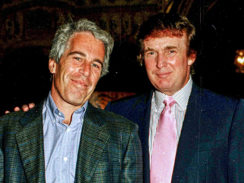 Jeffrey Epstein junto a Donald Trump