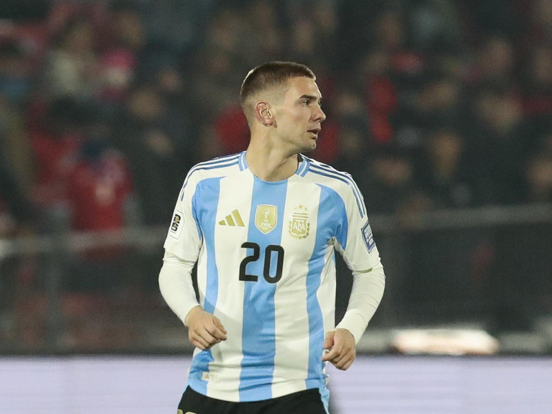 Franco Mastantuono es el jugador más joven en debutar en partido oficial con Argentina.