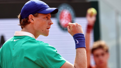 Sinner celebra un punto en la final de Roland Garros