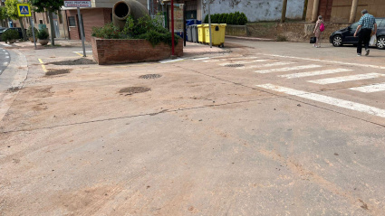 Los estragos del granizo: Clases canceladas, persianas agujereadas y aparición de grúas