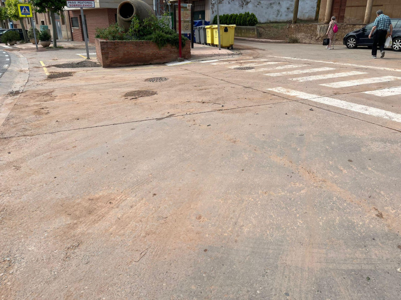 Los estragos del granizo: Clases canceladas, persianas agujereadas y aparición de grúas
