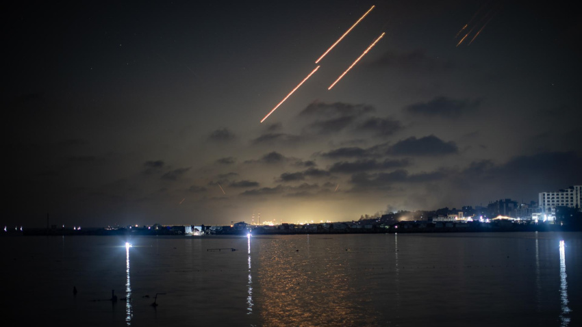 Misiles iraníes vuelan hacia territorio de Israel