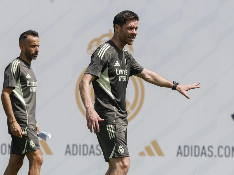 Xabi Alonso, durante un entrenamiento del Real Madrid