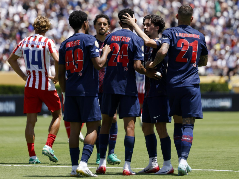 El PSG celebra uno de los goles al Atlético de Madrid