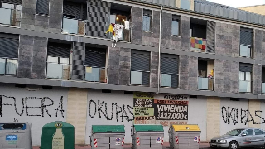 Edificio con okupas en Sierrapando