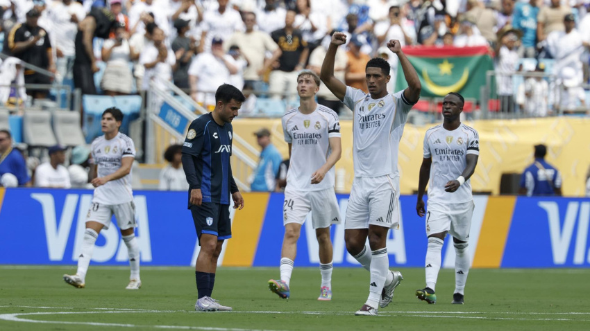 Bellingham celebra el gol del Real Madrid al Pachuca