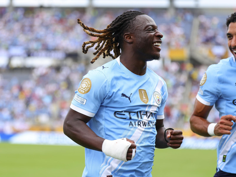 Doku celebra el gol metido a la Juventus