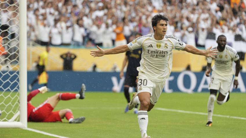 Gonzalo celebra su gol, en el Real Madrid - Juventus