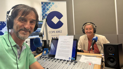 Almudena Moreno, directora del Casa Palacio María Luisa, en los estudios de COPE Jerez