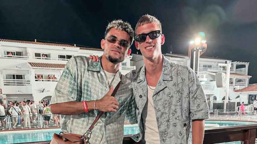 Dani Olmo coincidió con Luis Díaz en sus vacaciones en Ibiza.