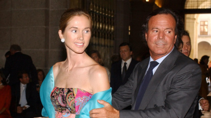 Julio Iglesias y Miranda Rijnsburger en El Escorial