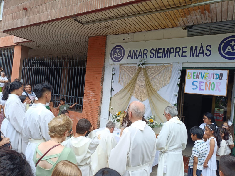 'Amar siempre más'