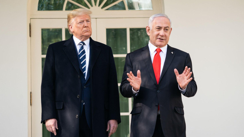 El presidente de EEUU, Donald Trump, junto al primer ministro israelí, Benjamin Netanyahu, en enero de 2020