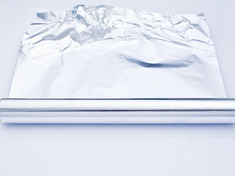 Para este método solamente necesitas papel de aluminio.