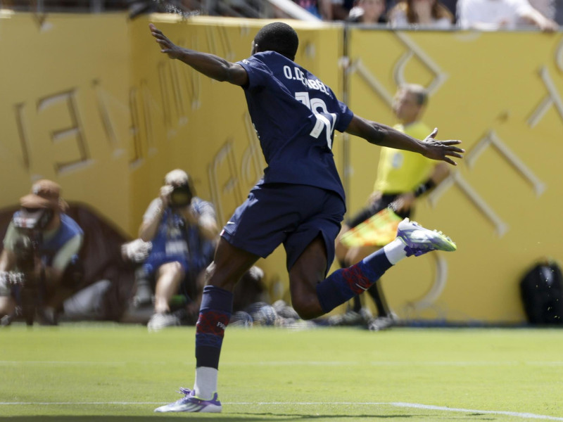 Dembélé celebra el 2-0 del PSG contra el Real Madrid