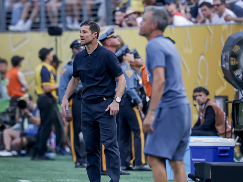 Luis Enrique y Xabi Alonso en el PSG - Real Madrid del Mundial de Clubes