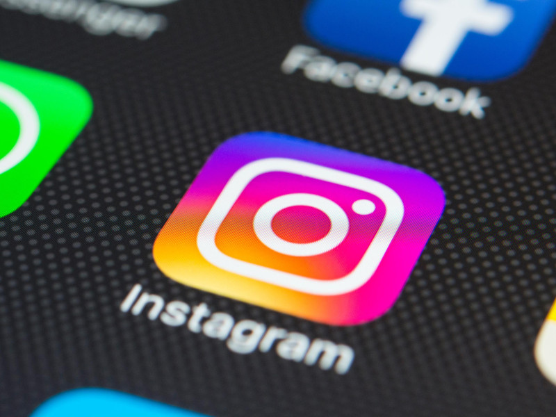 La aplicación Instagram en la pantalla de un smartphone.