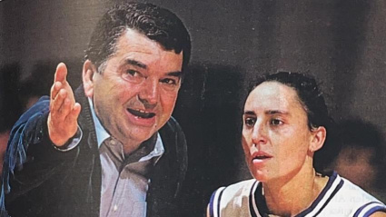 Ana Belén Álvaro escucha atenta al gran Miki Vukovic