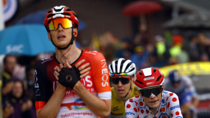 Thymen Arensman celebra su victoria en La Plagne