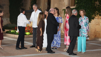 Xavi Bonet, director de COPE Baleares, saludando a la Familia Real