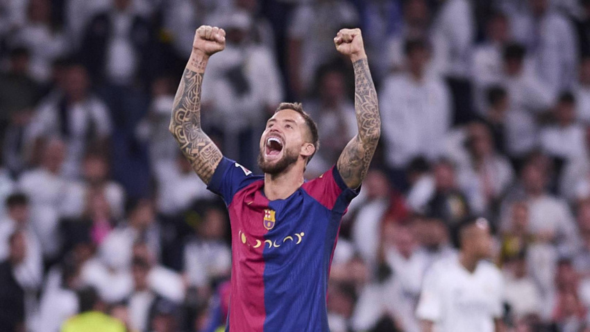 Iñigo Martínez celebrando una victoria contra el Real Madrid