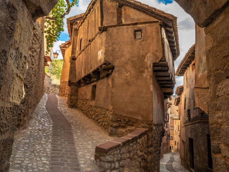 Una calle medieval de Albarracín