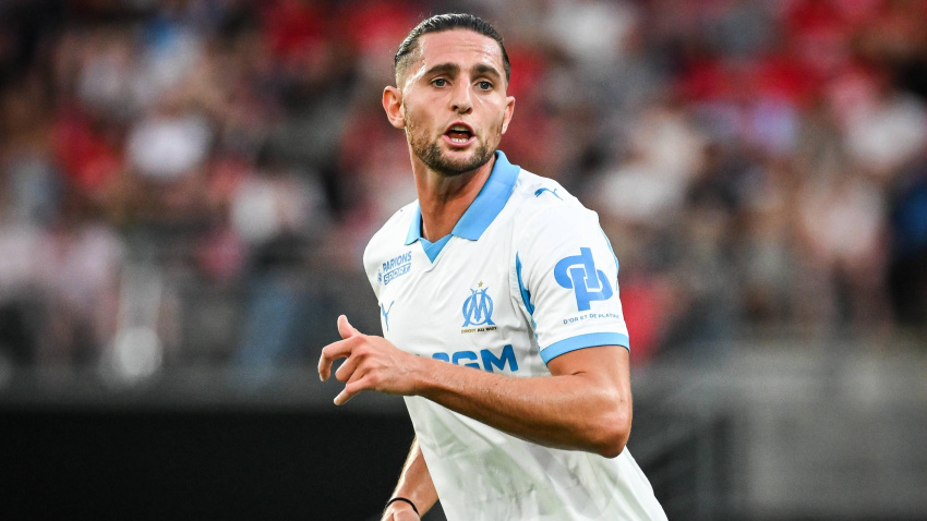 Adrien Rabiot del Marsella durante el partido de la Ligue 1 entre el Stade Rennais (Rennes) y el Olympique de Marsella (OM) en el Roazhon Park el 15 de agosto de 2025 en Rennes, Francia.