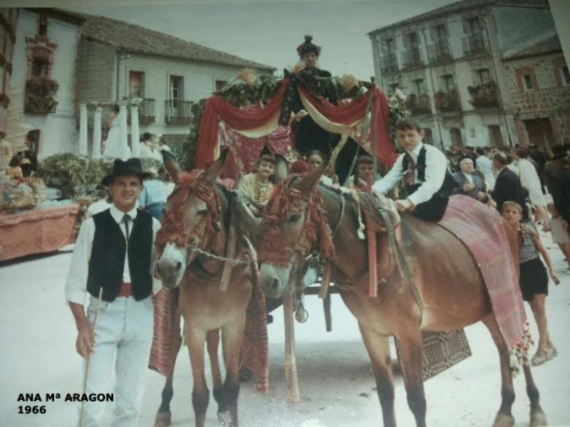 Desfile Carrozas Fuentepelayo 1966