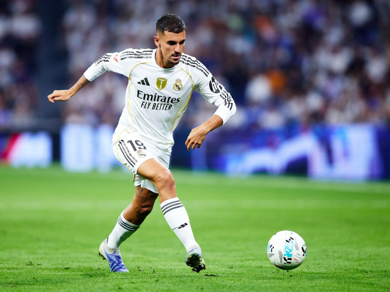Dani Ceballos del Real Madrid durante el partido de LaLiga EA Sports entre el Real Madrid CF y el CA Osasuna en el Estadio Santiago Bernabéu