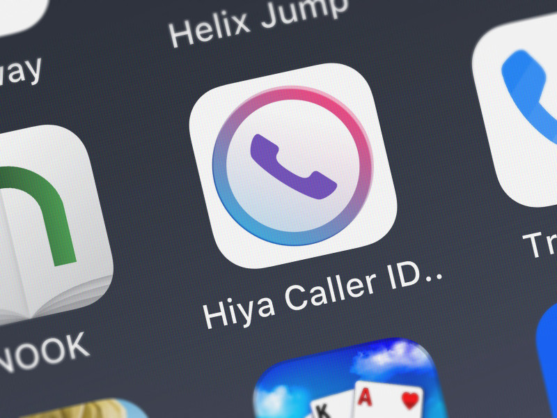 Icono de la aplicación Hiya en la pantalla de un teléfono móvil