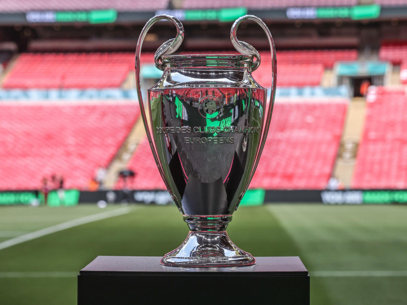 El trofeo de la Champions League en Wembley