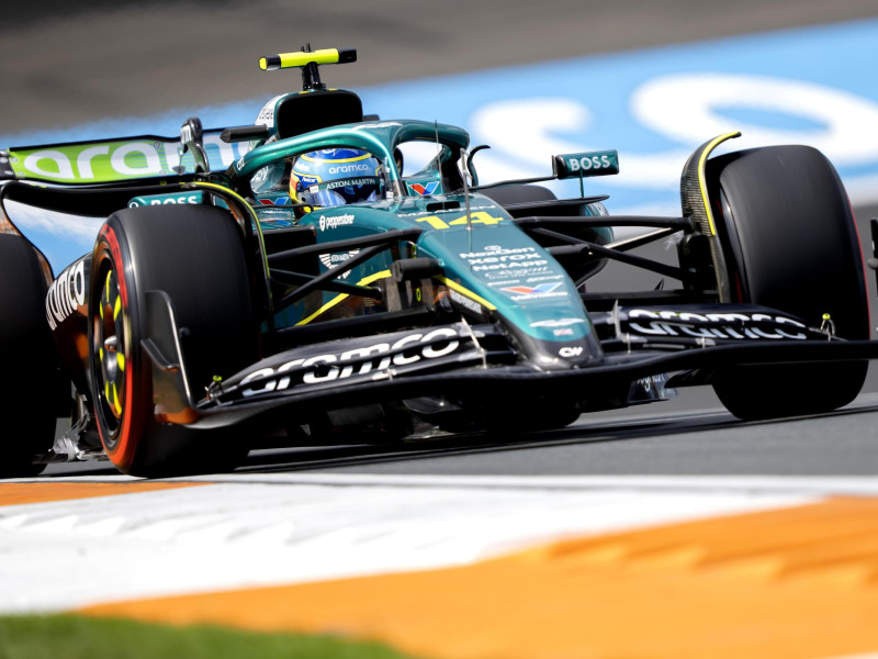 Fernando Alonso acabó segundo y pegado a Norris en los libres 2 en Zandvoort.