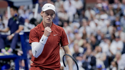 Sinner celebra un punto en la final del US Open contra Carlos Alcaraz