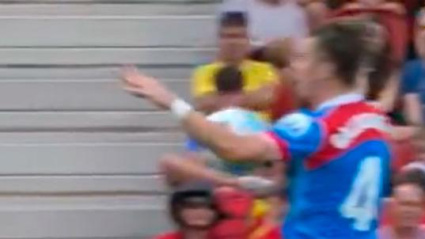 Imagen de la mano de Gallagher antes del gol del Atlético