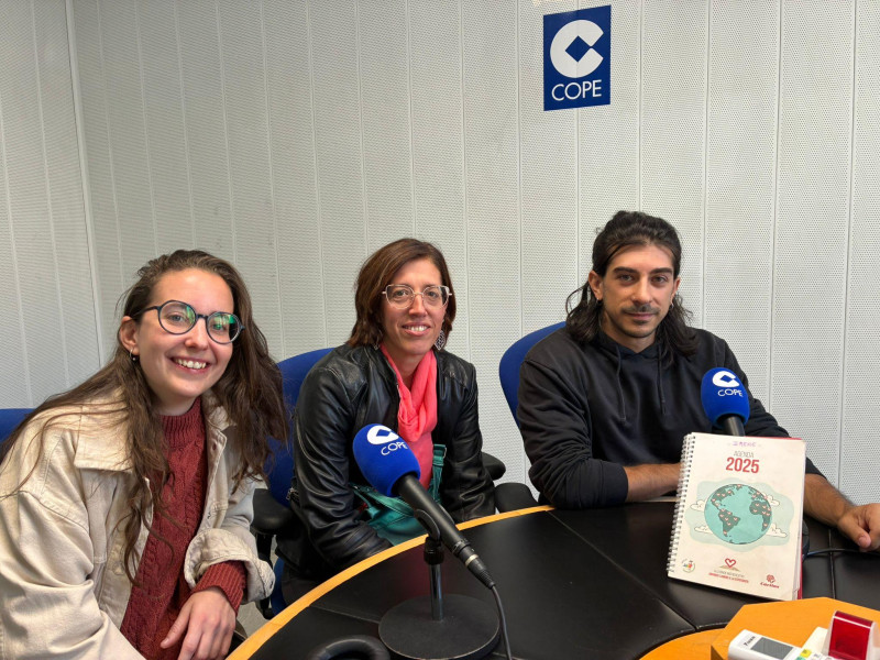 Irene, Sara y Álvaro de Cáritas Segovia