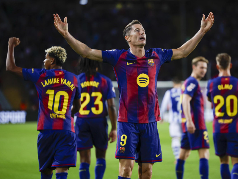 Lewandowski celebra el 2-1 del Barcelona contra la Real Sociedad