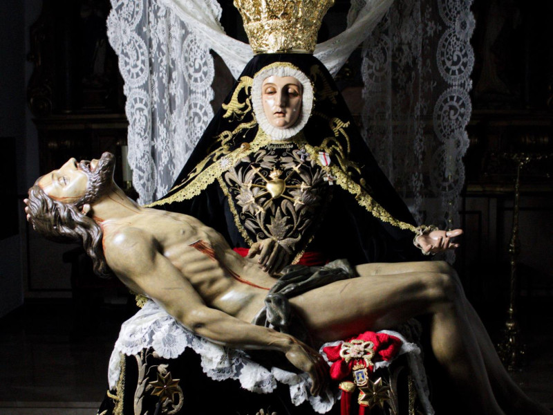 El barrio de Las Angustias de Motril se prepara para el día de su patrona