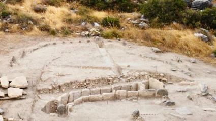Cómo llegó ámbar puro de Sicilia y marfil de África a Teba (Málaga) hace 5.000 años: La incógnita que tratan de aclarar los arqueólogos