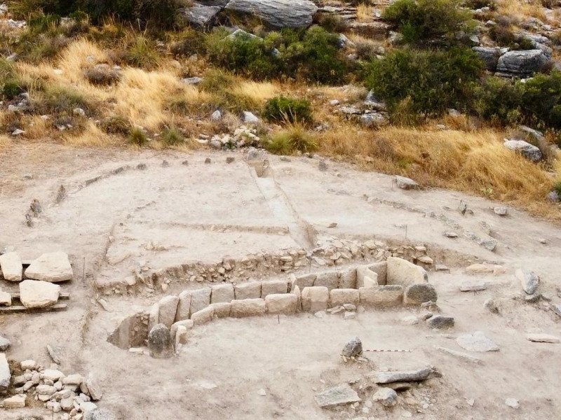 Cómo llegó ámbar puro de Sicilia y marfil de África a Teba (Málaga) hace 5.000 años: La incógnita que tratan de aclarar los arqueólogos