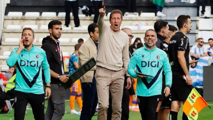 El entrendor del Burgos CF, Luis Miguel Ramis