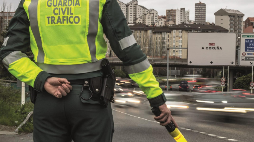 Control de tráfico de la Guardia Civil