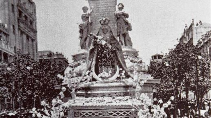 Misa por el fin de la Guerra Civil en 1939, en la plaza de la Candelaria