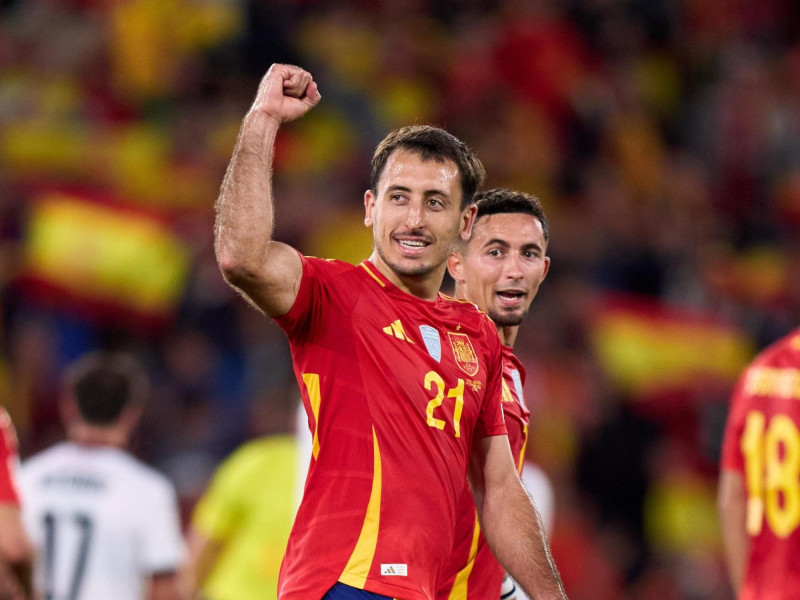 Oyarzabal celebra el gol de España contra Georgia