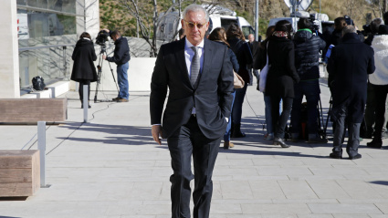 Casi un año después, el caso Andic se encuentra de nuevo en el punto de partida.