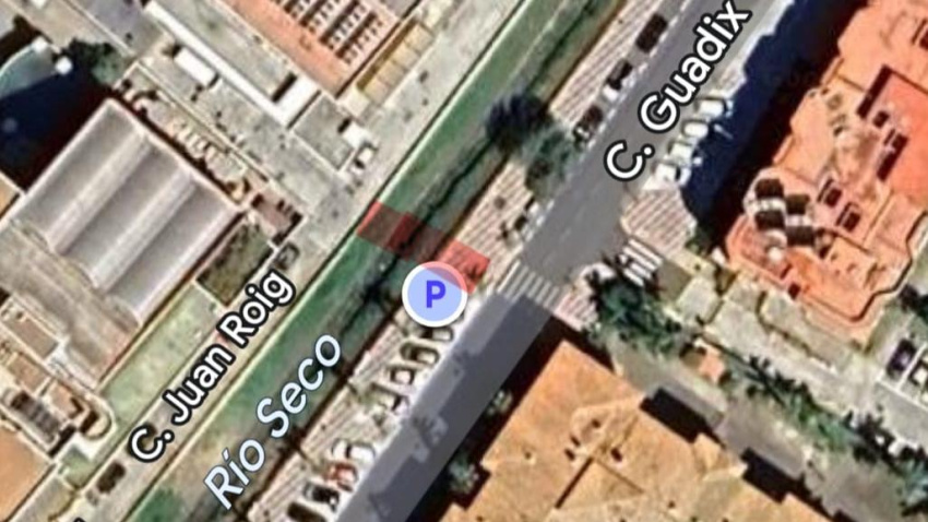 Sale a licitación la pasarela sobre río Seco en Almuñécar, que conectará las calles Guadix y Juan Roig