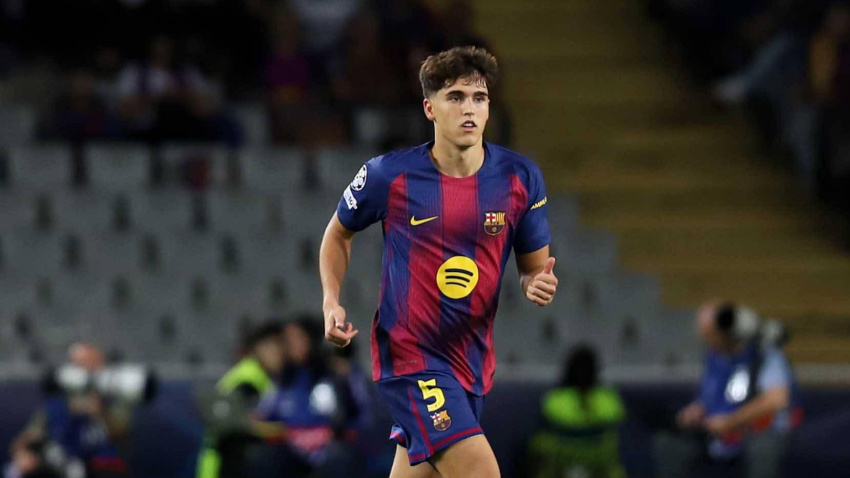 Cubarsí durante un partido del Barcelona en la Champions