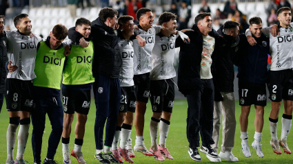 Iñigo Córdoba tranquiliza ante la carga de minutos de la Copa y destaca la amplitud de plantilla para "repartir minutos"