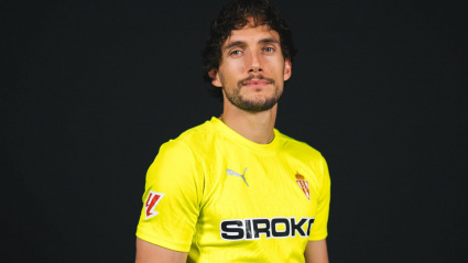 Corredera con la camiseta amarilla del Sporting