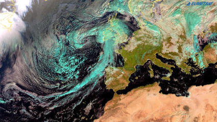 Imagen infrarroja de satélite de la borrasca Claudia sobre Irlanda