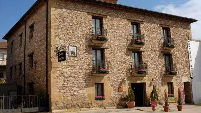Fachada de la Casona de Santa Rita, en Molina de Aragón